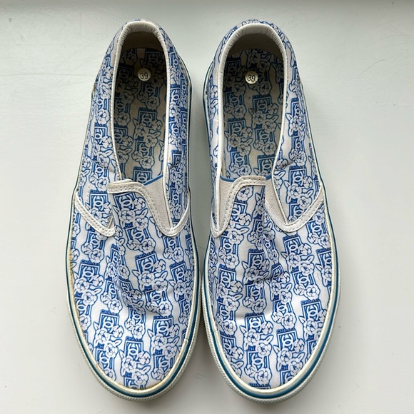 Chanel sneakers. Very gently used - Picture 1 of 5
